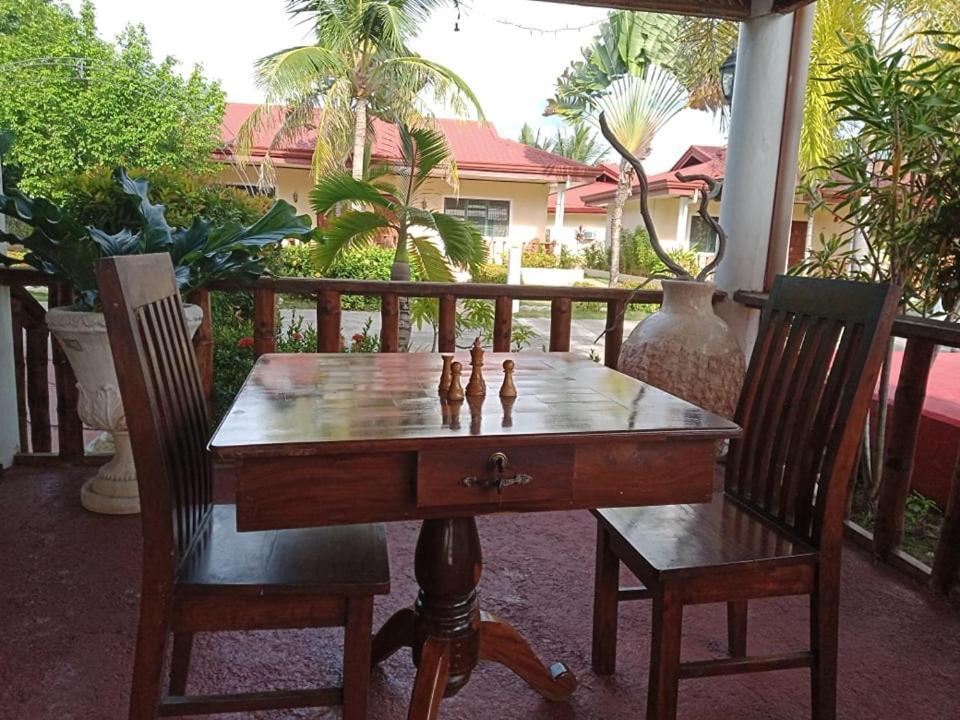Bonita Oasis Beach Resort Moalboal Exterior foto