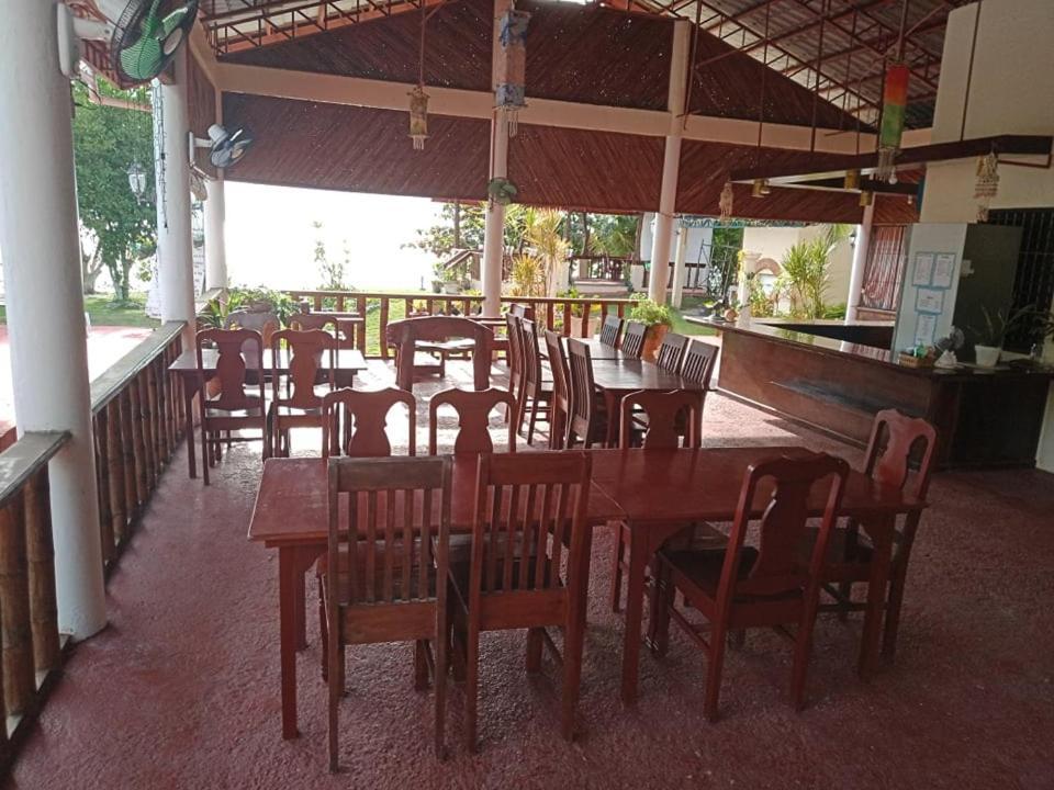 Bonita Oasis Beach Resort Moalboal Exterior foto