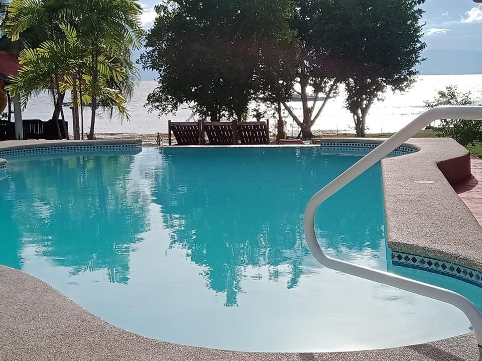 Bonita Oasis Beach Resort Moalboal Exterior foto