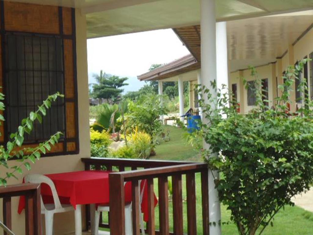 Bonita Oasis Beach Resort Moalboal Exterior foto